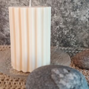 OLIIVIVAHAKYNTTILÄ  Raita, kaksi kokoa